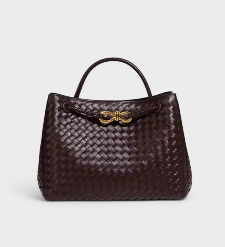 Hana – Elegantna mala torbica od čipke