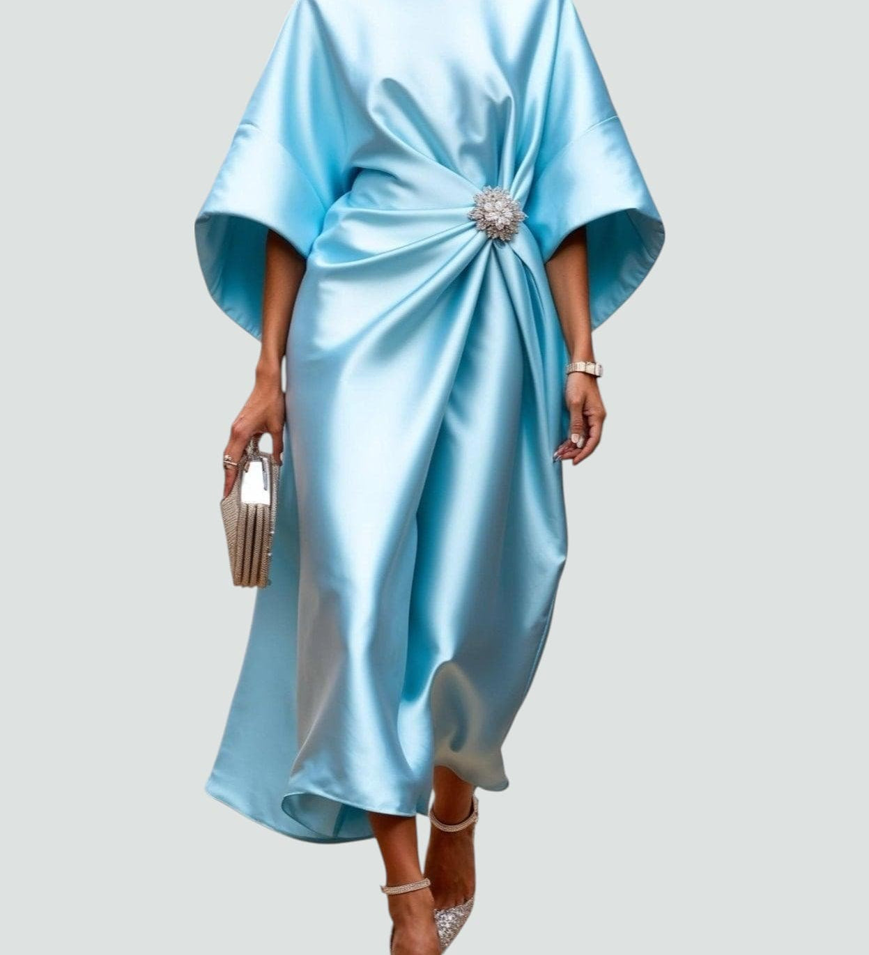 Petra – Elegantna Duga Haljina od Svile