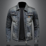 Miha – Klasična Denim Jakna s Elegancijom i Šarmom
