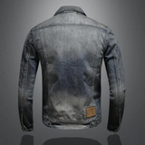 Miha – Klasična Denim Jakna s Elegancijom i Šarmom