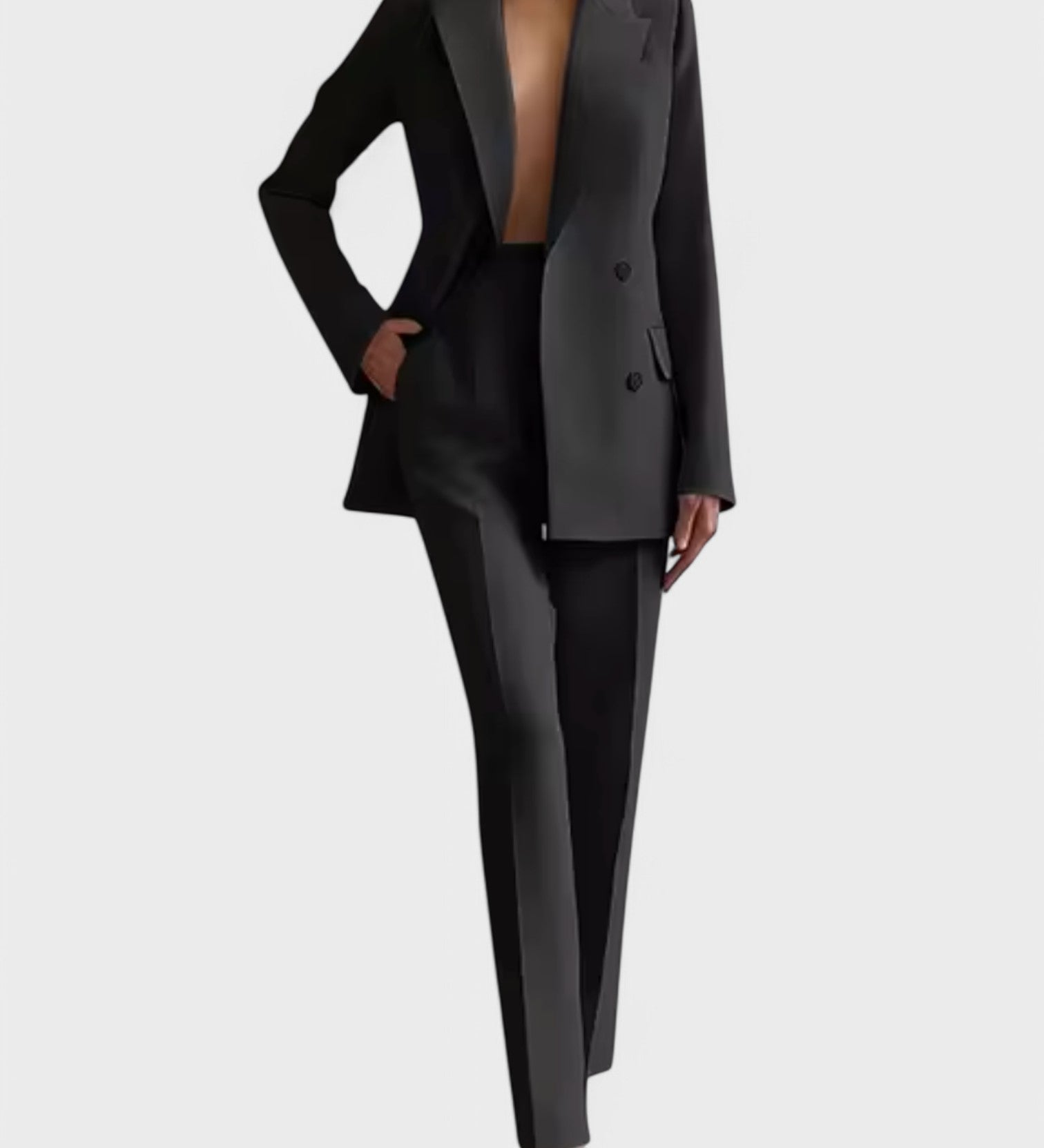 Bojana – Elegantni set od lanenog blazera i hlača