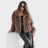 Zala – Elegantna Jakna s Leopard Printom