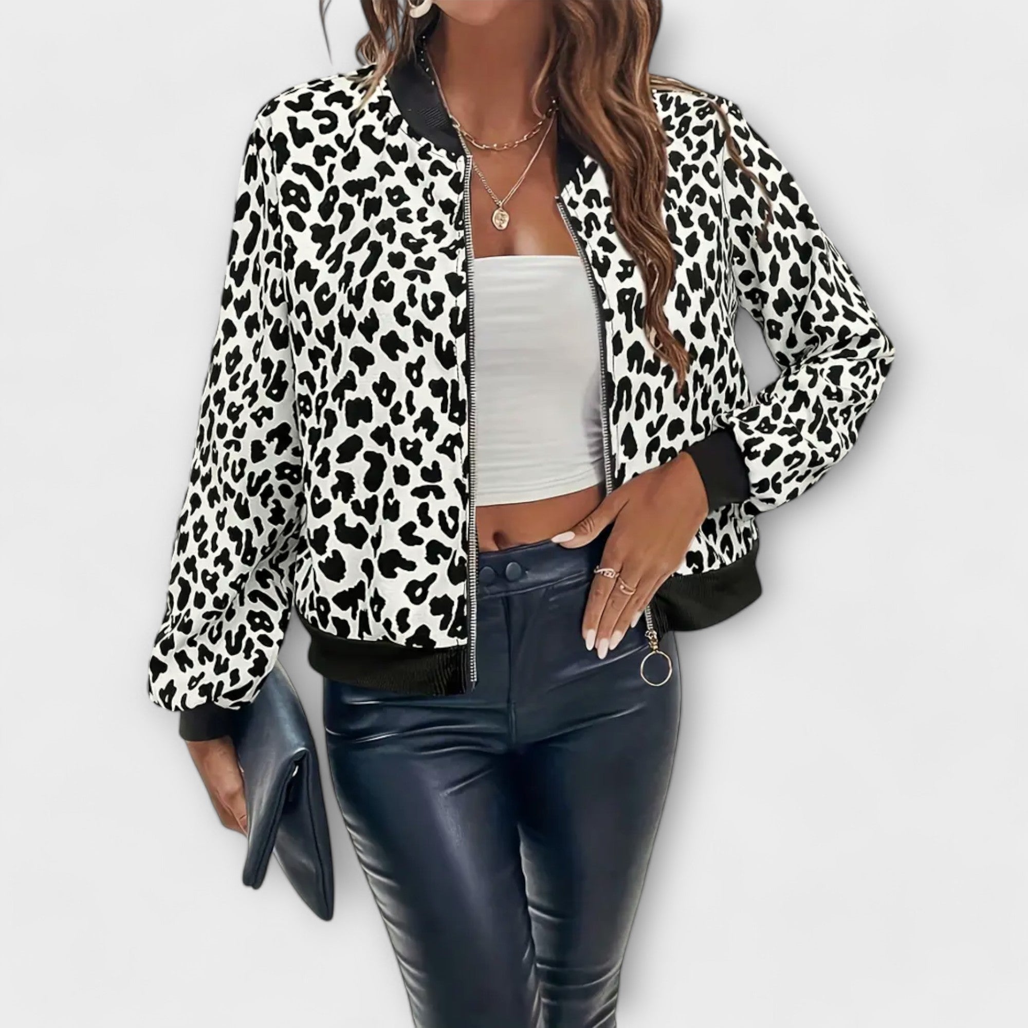 Jana – Elegantan Kaput s Leopardskim Uzorkom