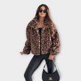 Zala – Elegantna Jakna s Leopard Printom