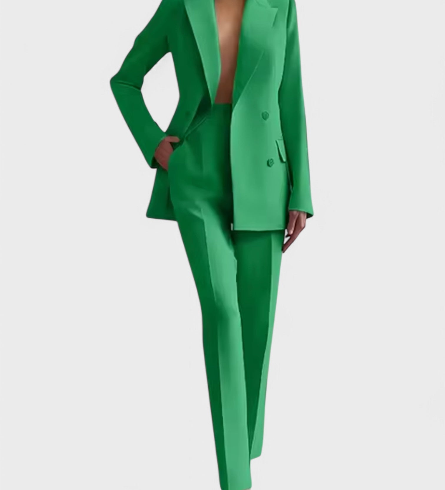 Bojana – Elegantni set od lanenog blazera i hlača