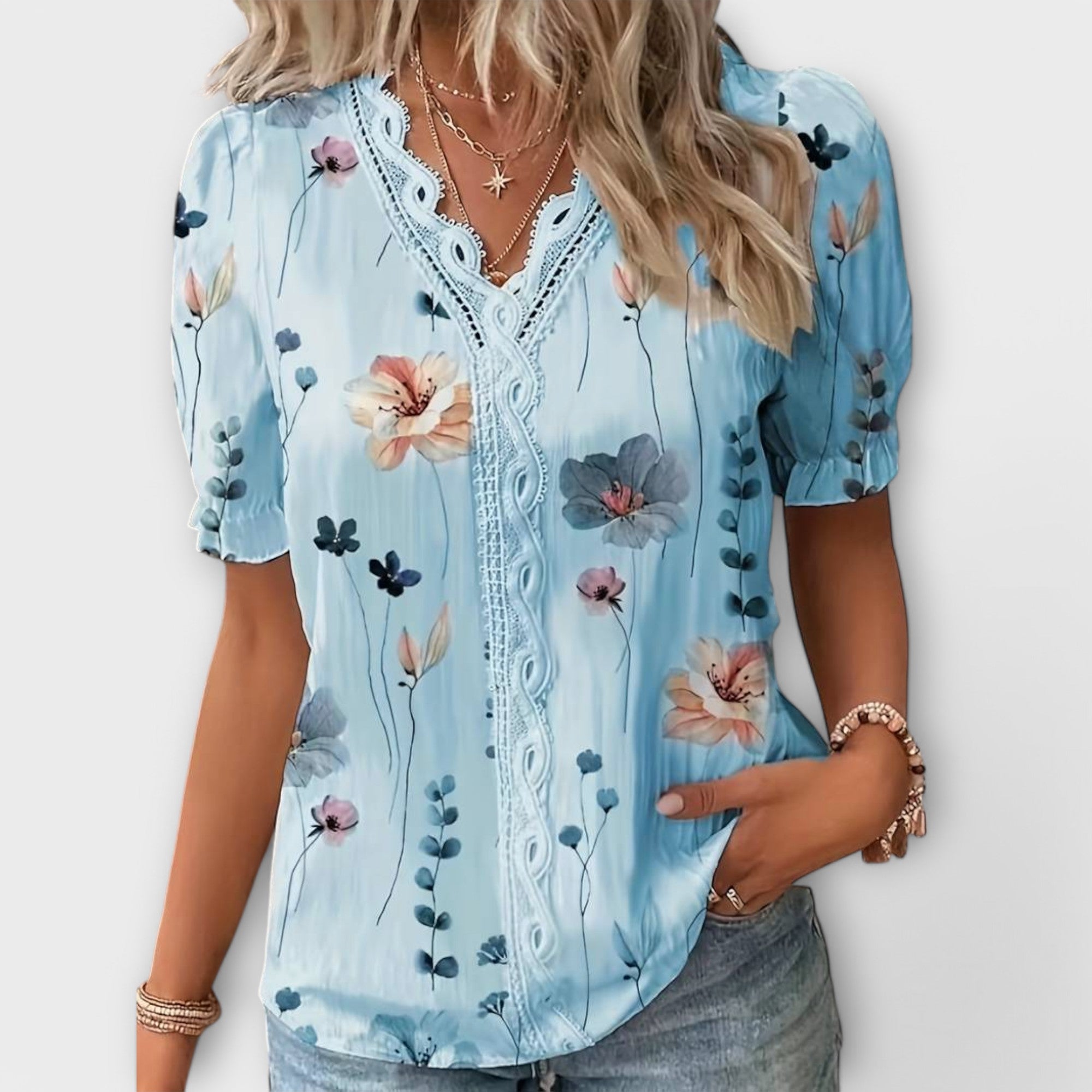 Alja – Elegantna bluza s V-izrezom od svile