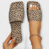 Kaja – Elegantni ravni mokasini s leopard uzorkom