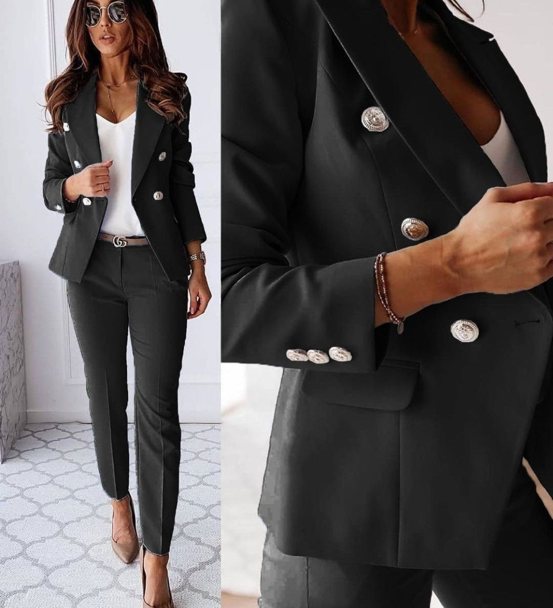 Bojana – Elegantan Strukiran Odijelo od Svile