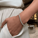 Dora – Elegantna Rivière narukvica od svile