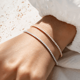 Dora – Elegantna Rivière narukvica od svile
