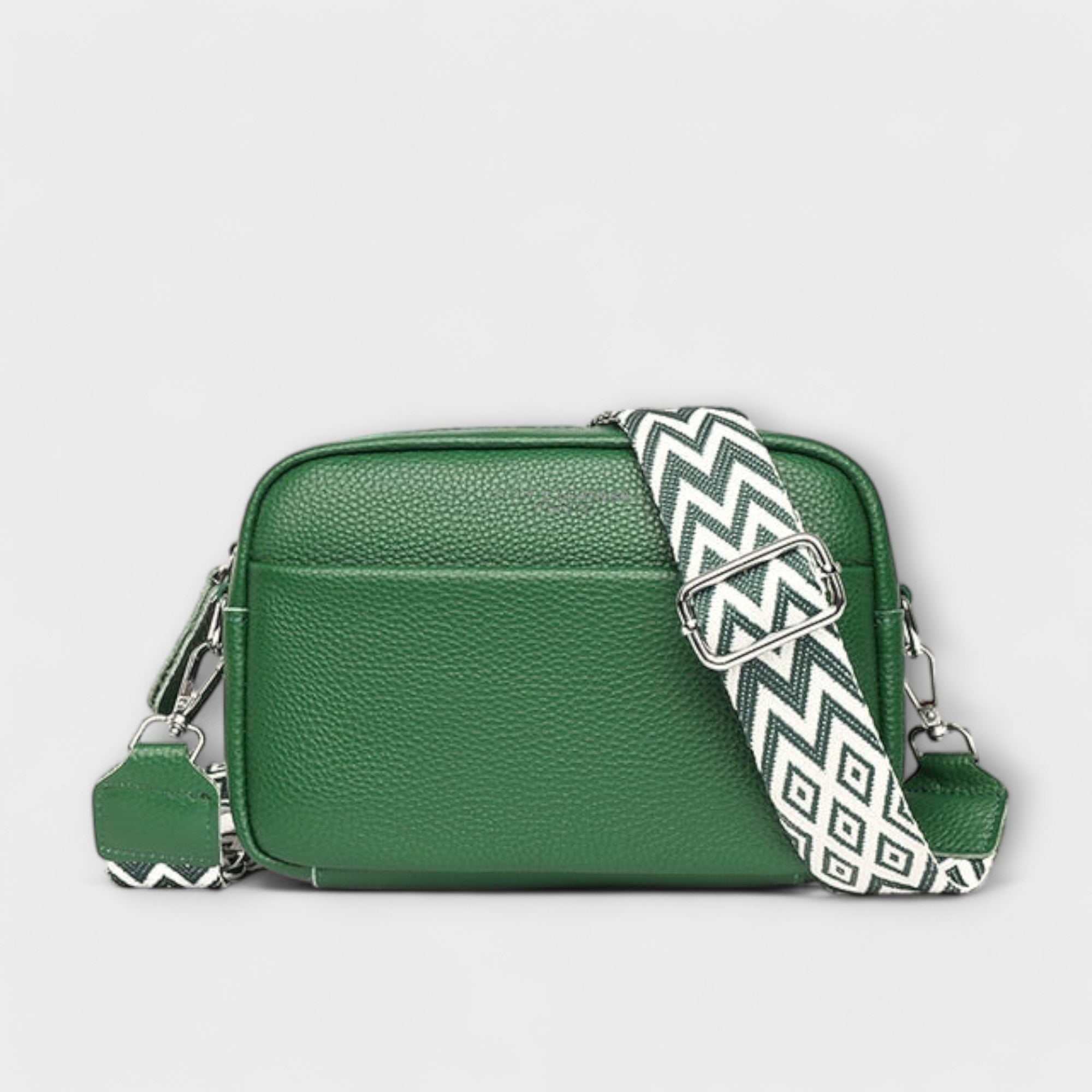 Hana – Elegantna mini torba od svile