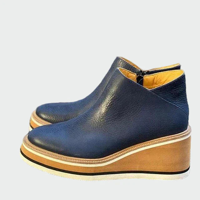 Klara – Elegantan kožni model s minimalističkim dizajnom