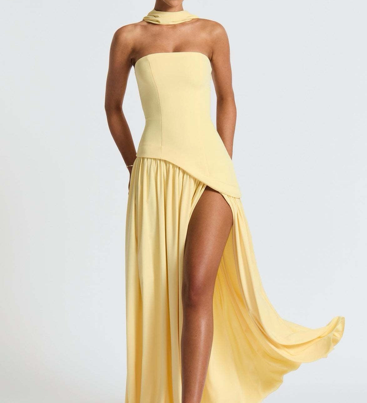 Katarina – Elegantan Dugački Haljina od Svile