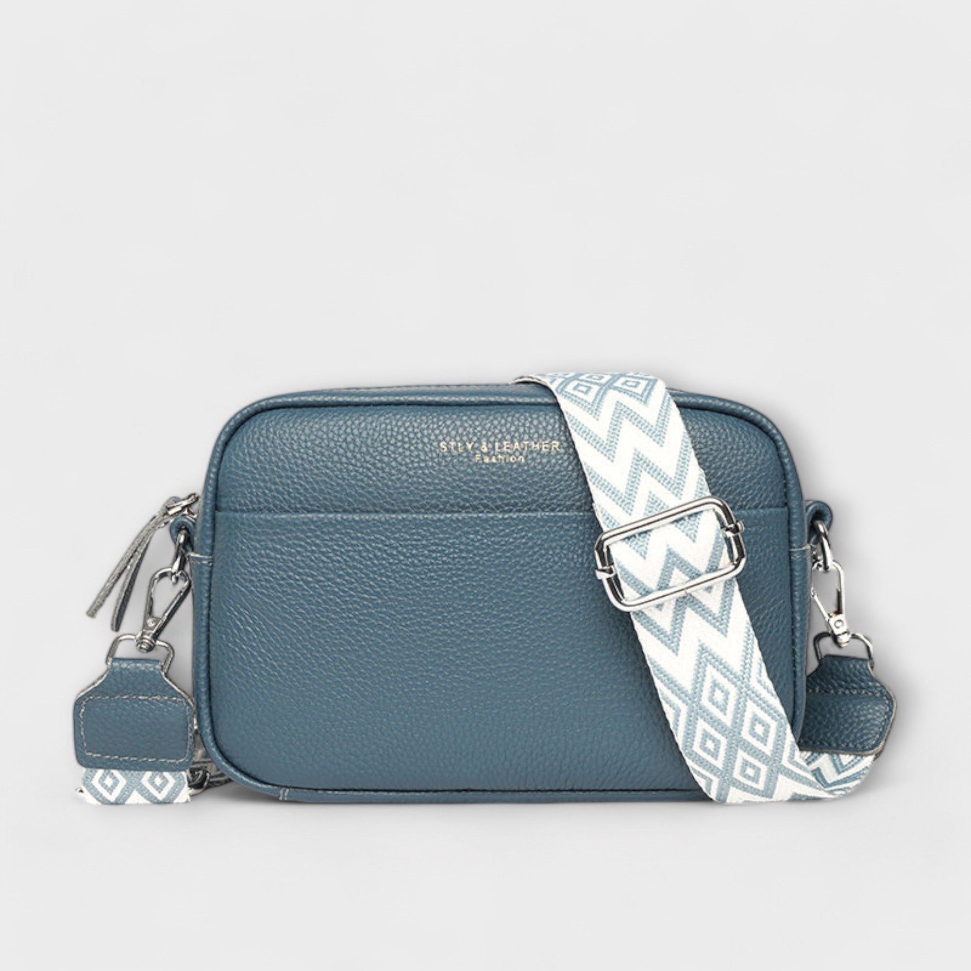 Hana – Elegantna mini torba od svile