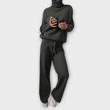 Lucija – Elegantni set od svile za grijanje