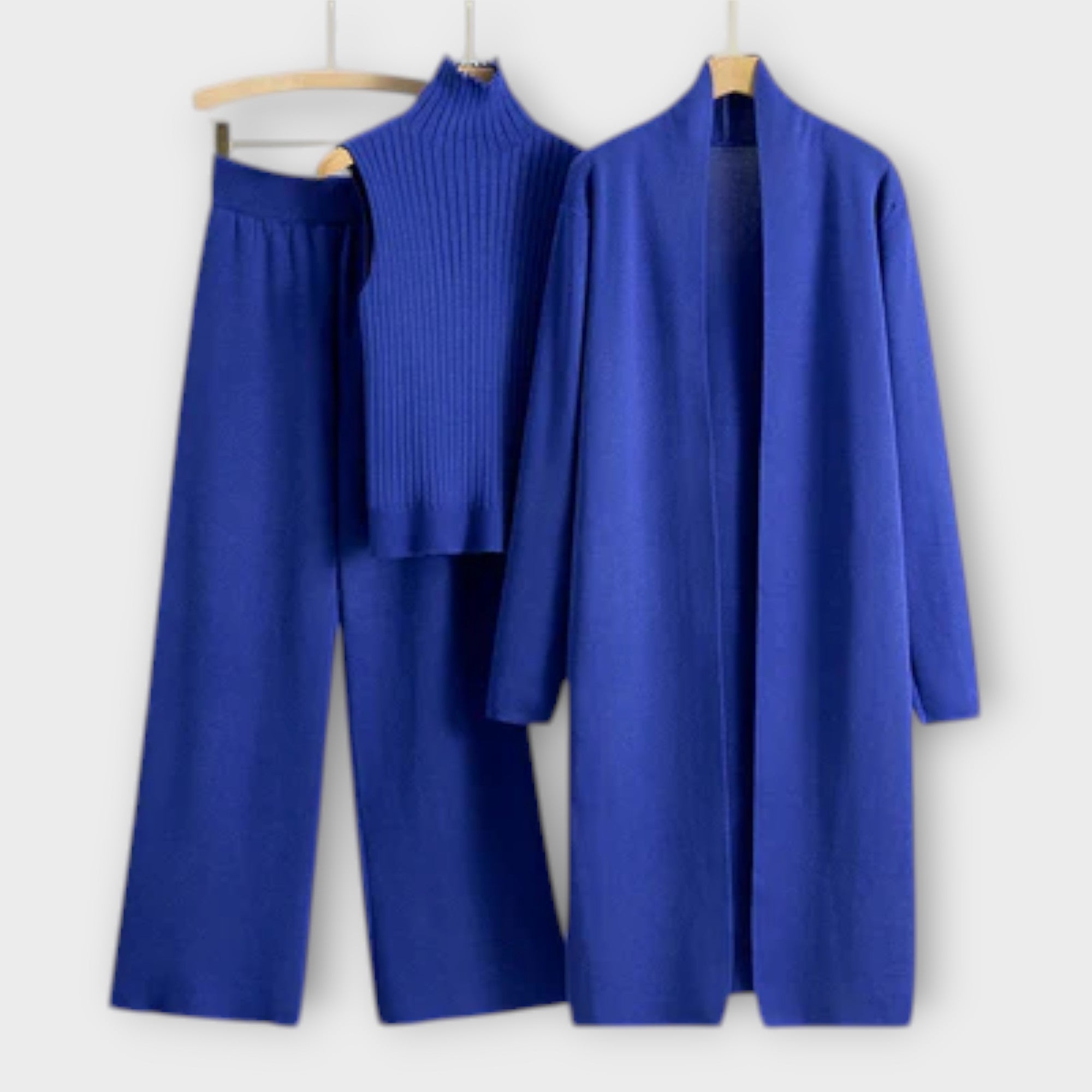 Lucija – Elegantan set od tri komada s čipkom