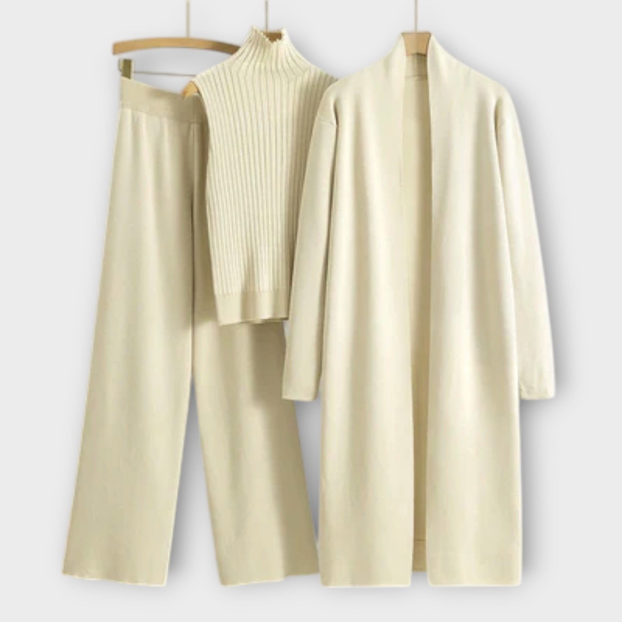 Lucija – Elegantan set od tri komada s čipkom