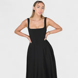 Nika – Elegantna midi haljina s kvadratnim izrezom