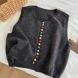 Urša – Elegantan pleteni prsluk s gumbima