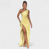Katarina – Elegantan Asimetrični Satenski Midi Haljina