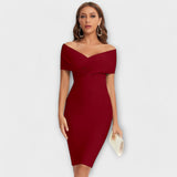 Lara – Elegantna mini haljina od svile s čipkastim detaljima