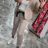 Bojana – Elegantan komplet od svile s lepršavim siluetom