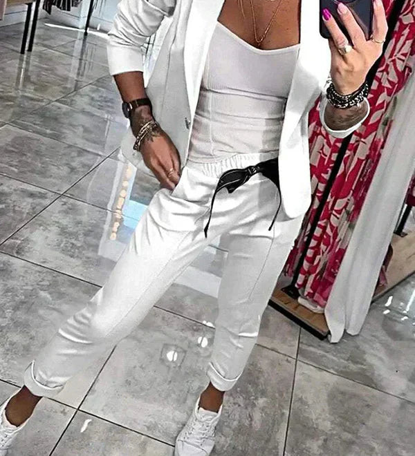 Bojana – Elegantan komplet od svile s lepršavim siluetom