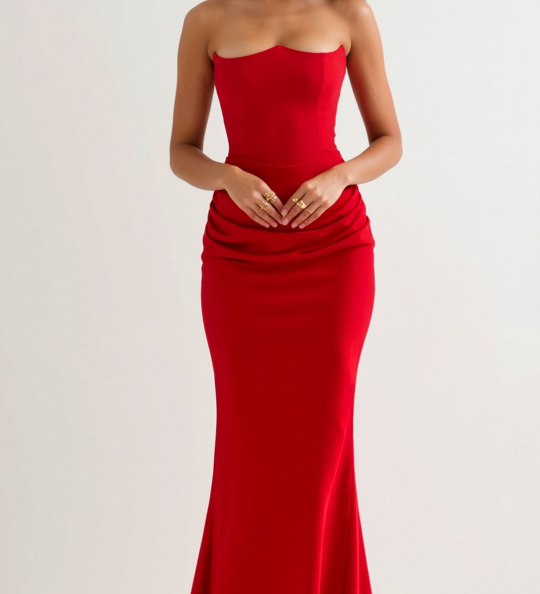Katarina – Elegantna duga haljina s korzetom od čipke