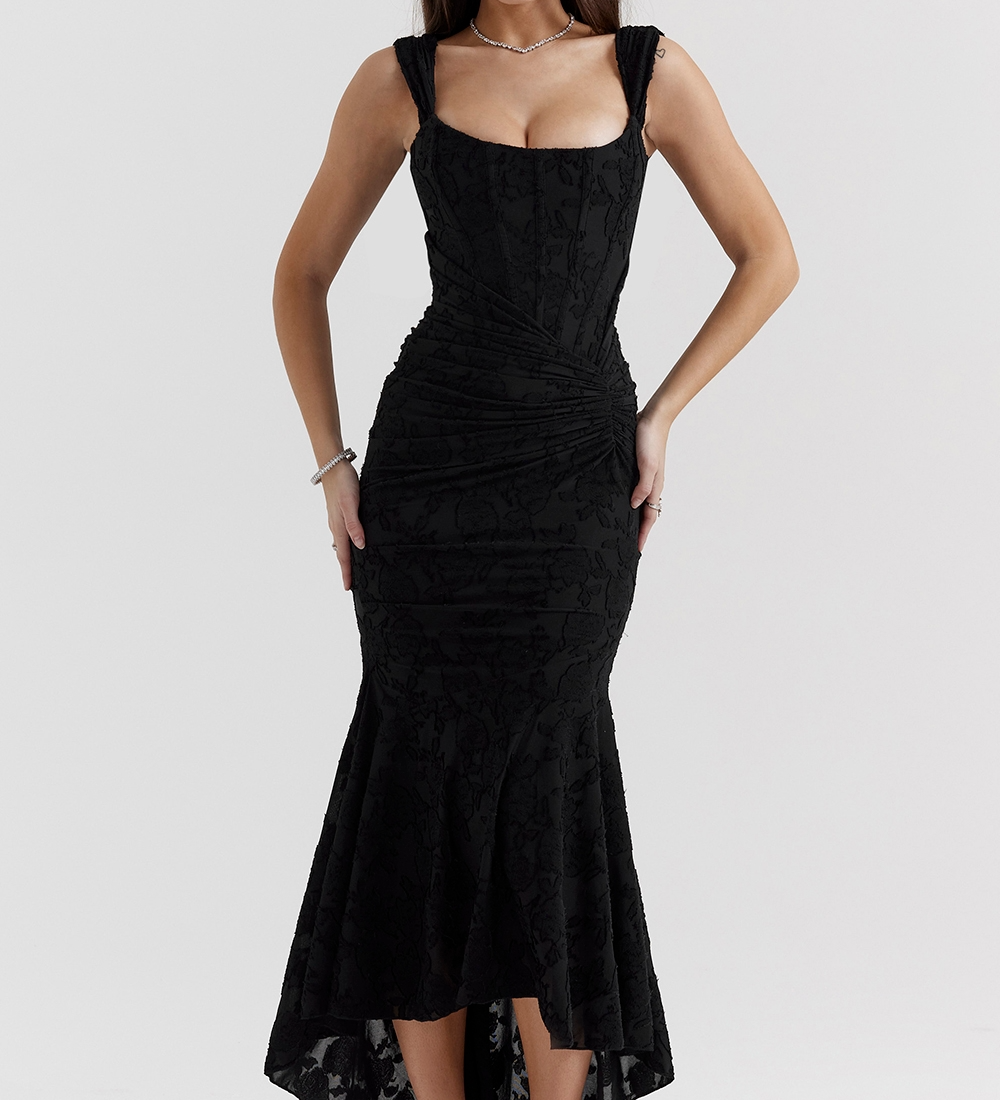 Nika – Lepršava Maxi Haljina od Svile s Elegancijom