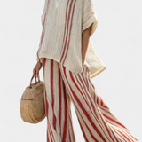 Darja – Elegantan Set s Crvenim Prugama od Svile