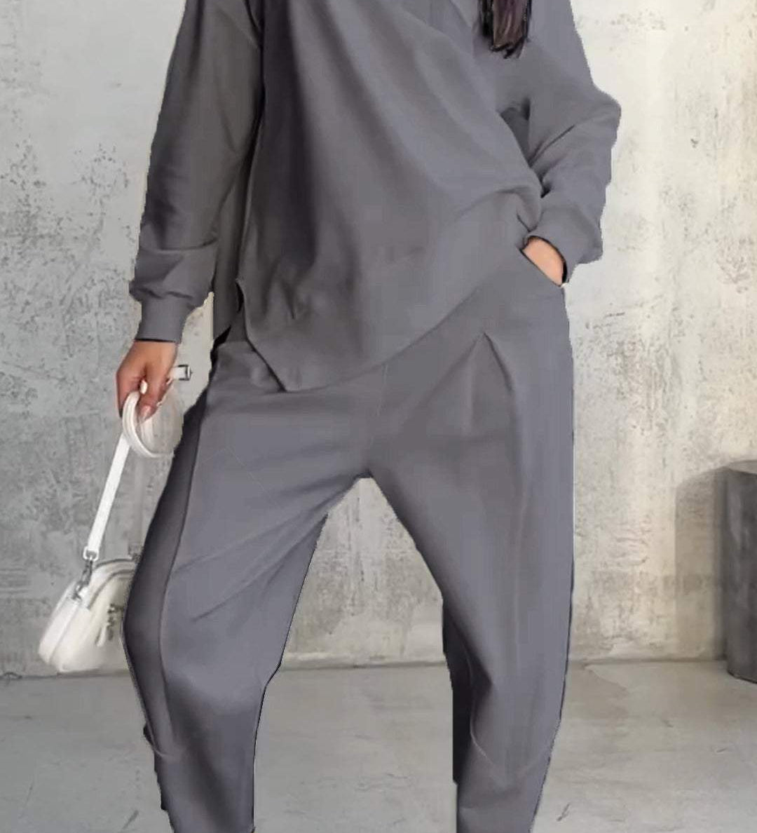 Lucija – Elegantan set od čipke i svile