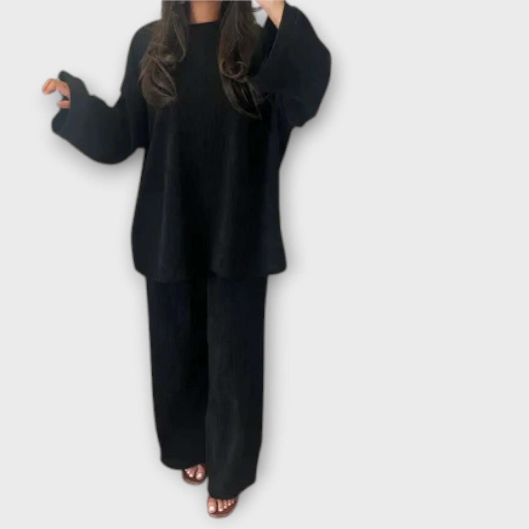Lucija – Elegantan set s rebrastom od svile